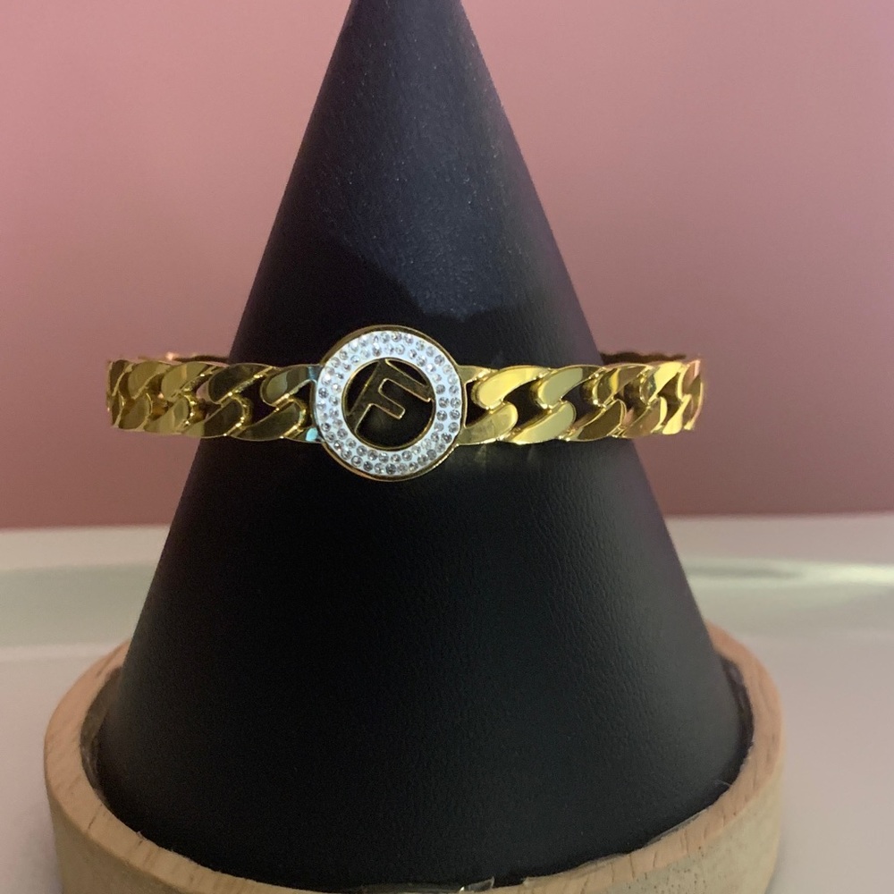 Elegant Gold bangle